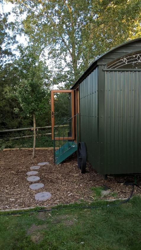 Glamping Malvern Shepherd Hut מראה חיצוני תמונה